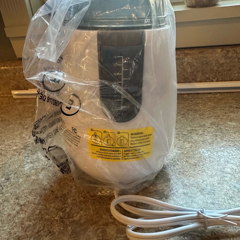 Dr. Brown's White Bottle Warmer - Picture 2 of 3